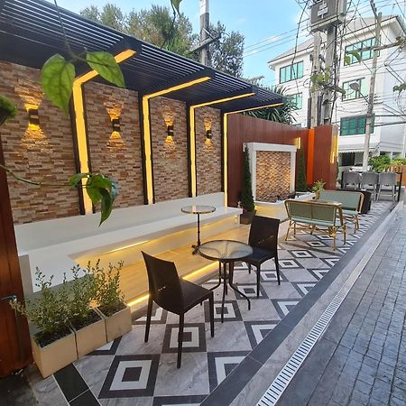 9 Suite Luxury Boutique Hotel Чиангмай Экстерьер фото